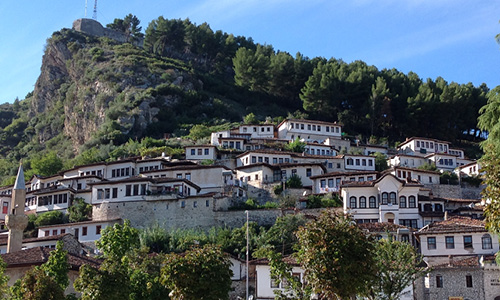 Albanien